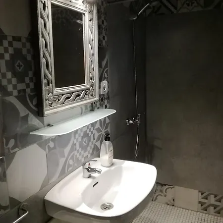 Eco Moyano 山林小屋 高辛