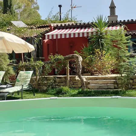 Eco Moyano Lodge